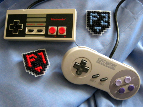 Aww too cute! Perfect for gaming couples! I want!!!!Source: www.etsy.com/listing/225668260/p