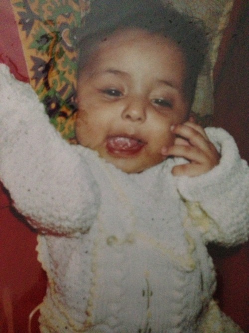 I was such a cute happy baby :’)