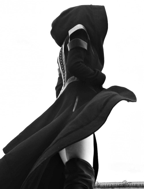 layle:evan-knoblauch:AVANT LONG COAT † GELAREH DESIGNS@irishais