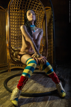 hotcosplaychicks:  Prime World by Shinkarchuk  Check out http://hotcosplaychicks.tumblr.com for more awesome cosplay