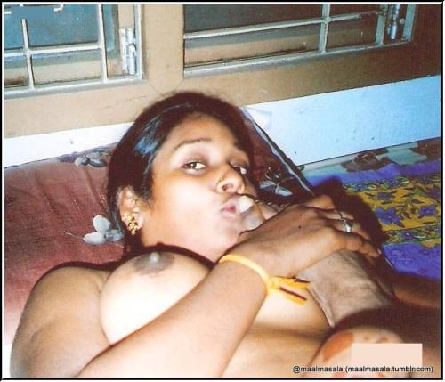 maalmasala:  Desi Bhabhi Jyotsna gets horny adult photos
