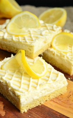 sweetoothgirl:    Vanilla Bean Lemon Cheesecake