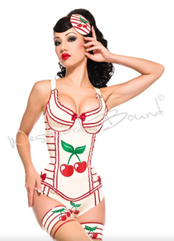 fear-and-loathing-in-latex:  Cherry tart