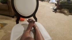kaiatl:igotyou-cupid:Finally hopped on that white trend and I wanna suck my own toes
