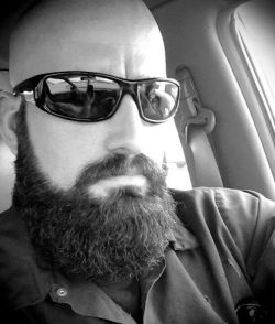 flickr-beard-power:  Beard and glasses! 