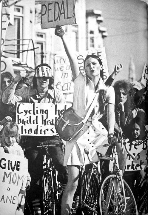 fietsersbond: Give mom a bike lane. Demonstratie in 1973. fiets.cc/1ghJYfi