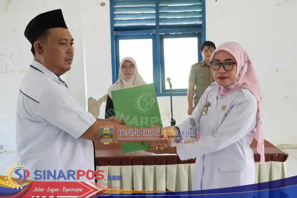 Camat Karya Penggawa Melantik Aprizal Sebagai Pejabat Peratin Penengahan