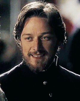 objectifyingjamesmcavoy: hotmessfassy: The Conspirator  (2010) dir. Robert Redford Frederick Aiken  
