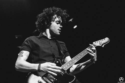 hayleyofparamore:  Taylor York by Adam Elmakias