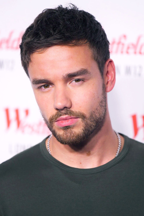 thedailypayne:Liam arriving at the Westfield 10th Birthday event in London - 30/10