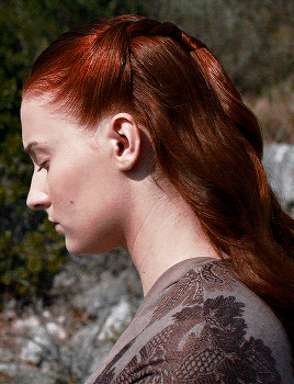SANSA STARK APPRECIATION MONTH 2022 → day 11: king&rsquo;s landing  “She turned that 