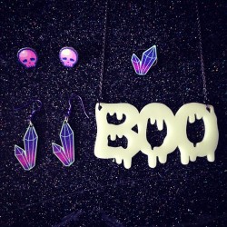 galactic-castle:  My new spooky Halloween jewelry is now available at heychickadee.com! 🌙🔮💖  ★ Shop Galactic Castle ★ 