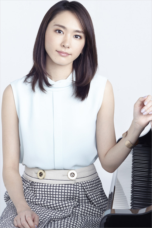 Sex licoricewall:  新垣結衣 (Yui Aragaki) pictures