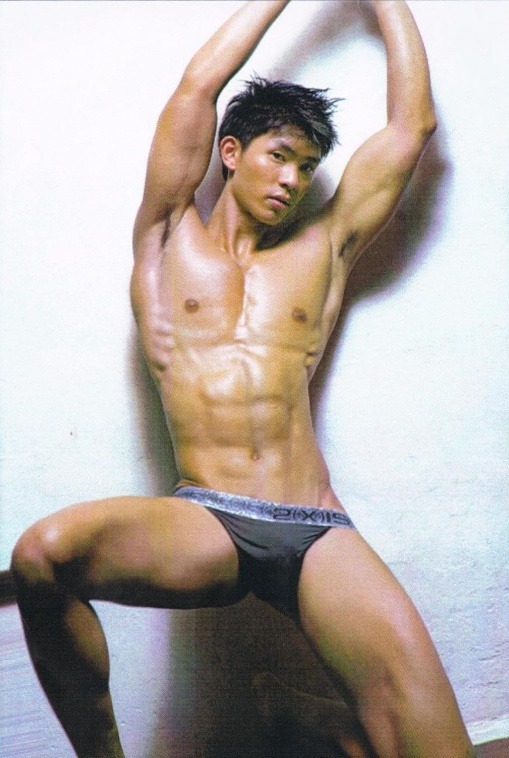 lovebeautifulboy:  hunkxtwink:  Singaporean Gerald Lim   Hunkxtwink - More in my