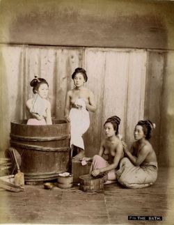 saltysoulpeach:  sparism:  Meiji bath study  from the 1880s  Nice to see oriental photo. I would like to add another probably from the same set. 