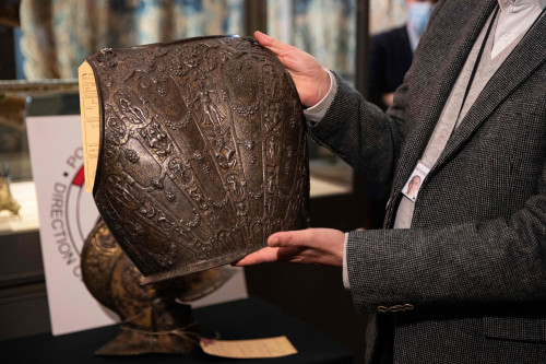  Stolen Italian Renaissance armor returned to the Louvre after 40 yearsThe helmet and breastplate ar