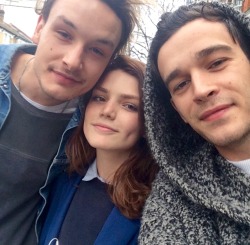 slendergraspongrammar:  G&amp;M with a fan today 2.25.15 in London