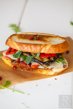 alloftheveganfood:  Vegan Seitan Sandwich Round Up Vegan Mediterranean Grilled Cheese Sandwich with Walnut Pesto Seitan Smoky Maple Homemade Seitan Sandwich Potato Salad Seitan Sandwich Seitan Sauerkraut Sandwich Vegan Philly Cheese Sandwich Grilled Seita