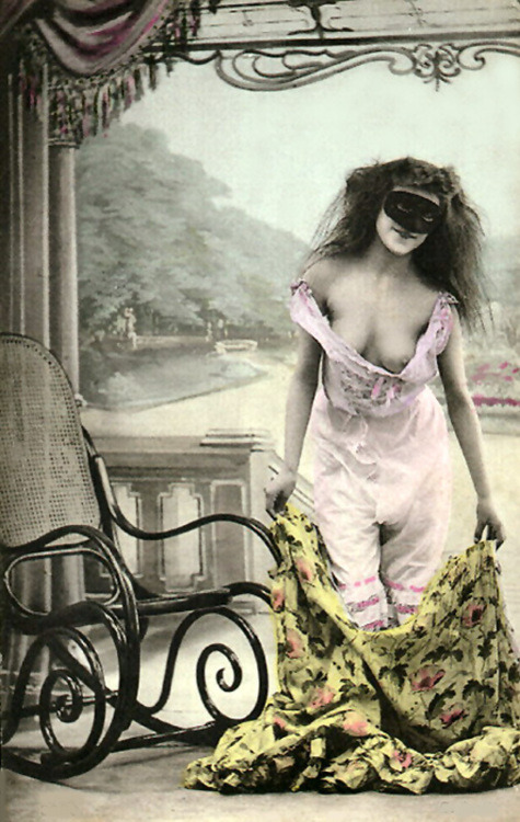giftvintage:  c. 1900  