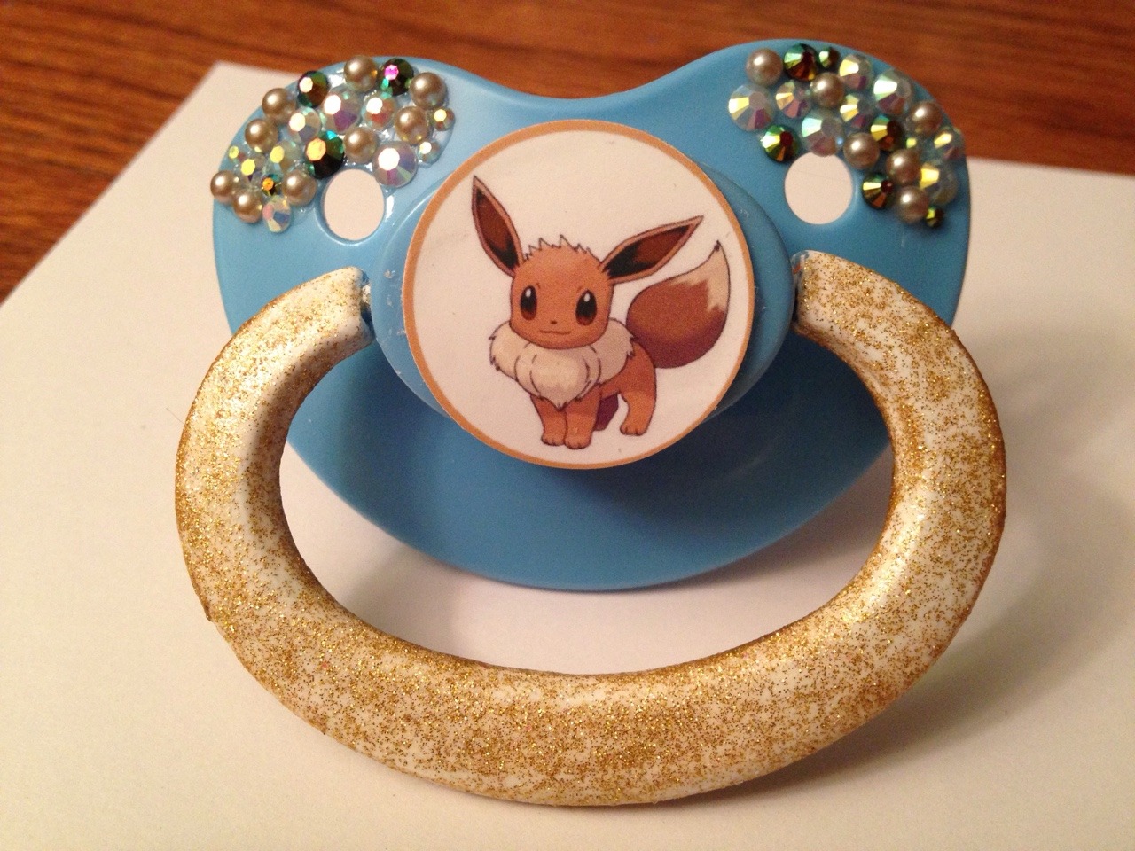 spoiledprincesskate:  littleshyspark:  littlebabybigplaypen:  Who likes Pokémon?