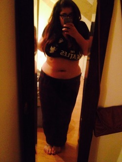 climaxpromise:  unskinny:  Tummies are wonderful no matter what shape or size!  Smoking hot