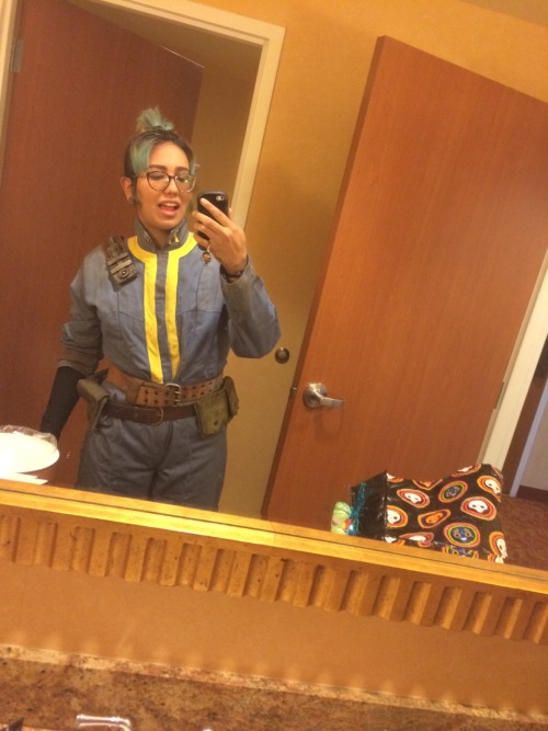 Don’t have a whole lot of pictures of me in the suit but yeah :0000Vault 11 Jumpsuit- 2015 L