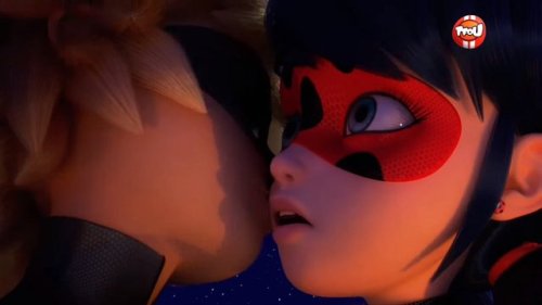 silvers-bell:“i thought we were just friends but this happened so”