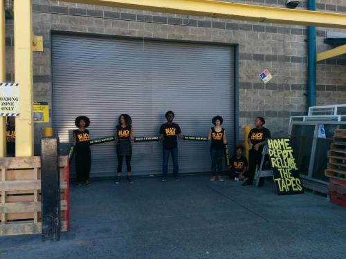 america-wakiewakie:Anti Police-Terror Project Holds Rally and Vigil for Yuvette HendersonFebruary 21st, 2015(Oakland) - In the early afternoon of Tuesday, February 3rd, Yuvette Henderson, a 38 year old mother of two children, was shot and killed by the