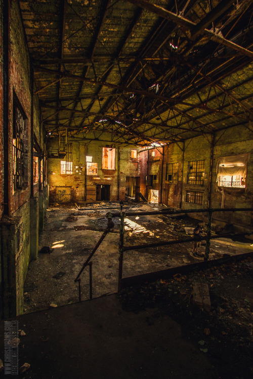 An old rusty factory in Connecticut sits dormant, full of machinery to explore and a rooftop offerin