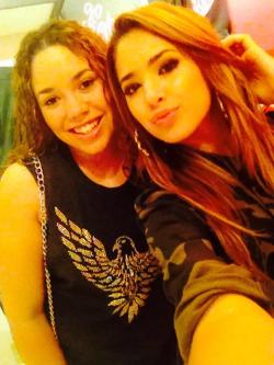 villegas-news:  Jasmine V with fans