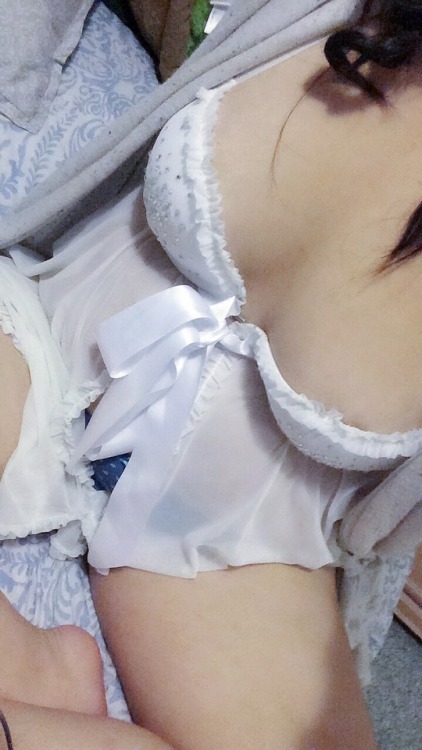 Sex princess-lilyrose:  I feel so cute /)~(\ pictures