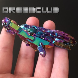 cosmicdreamclub:  rainbow flame aura titanium quartz shard 💚🌈  shopdreamclub.com