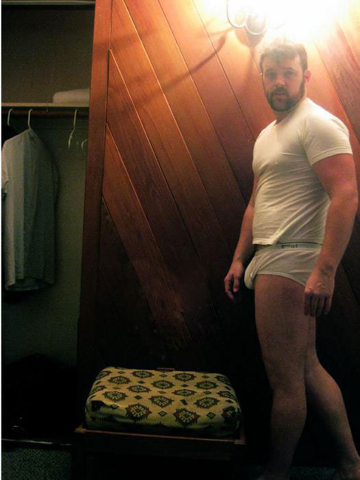 manly-brutes:  manly-brutes.tumblr.com