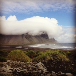 Hanging cloud.  (at hofn)