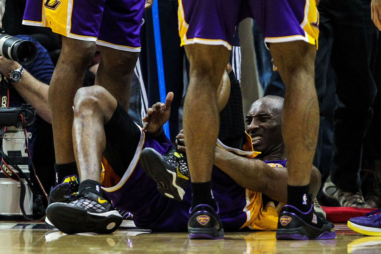 sbnation:  Lakers lost a lot more than a game last night.  Kobe Bryant injury: Lakers