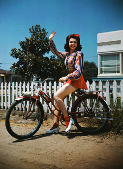 vintagegal:  Ann Miller c. 1940s (via) 