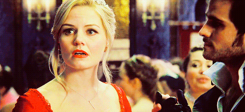 swanspirate:Emma’s reaction to ‘the Waltz’ and Killian’s reaction to her reaction (requested by amyy