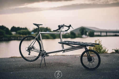 steershop: Just wanted to show you our Omnium Cargo workhorse. Titanium, 11-speed CX1 groupset, a be