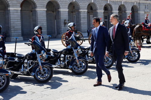 May 17, 2022: King Felipe and Queen Letizia offer an official welcome to Sheikh Tamim bin Hamad Al T