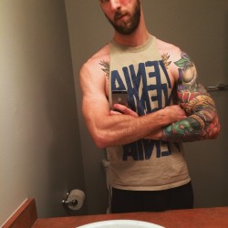 ericthednd:  maleforearms:  First one went