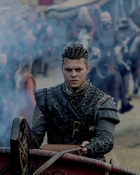 Alex Hoegh Andersen as Ivar the Boneless in Vikings