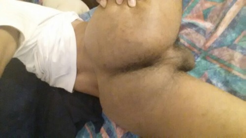 Thanks AJ for the hot photos!  Hit him up at:  IG/KIK: Datdude_aj  Please send your pics to:Por favor manda tus fotos a:       Betomartinez2008@gmail.comBeto’s Corner              http://betomartinez.tumblr.com/