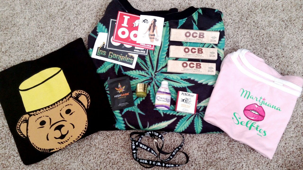 nuug-life:  NUUG-LIFE’S SECOND GIVEAWAY EVER!!Wanna win everything in this picture?