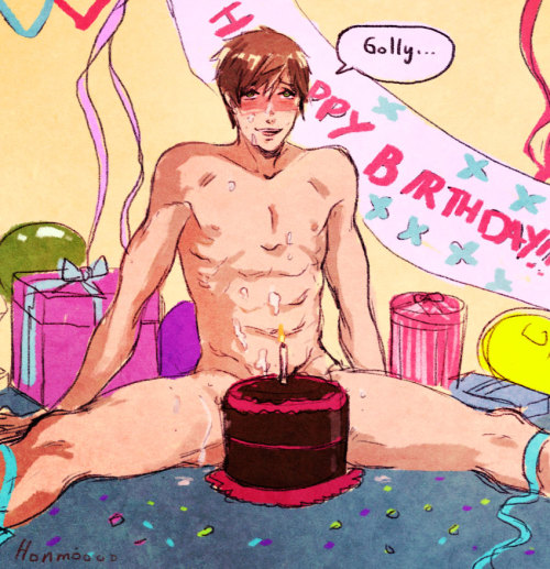 honmoooo:  He’s a bit overwhelmed right now. The party got messy really fast. HAPPY BIRTHDAY MAKOTO. YOU’RE FINALLY LEGAL.  