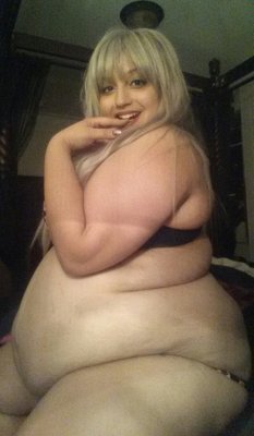 onemorebitebp:  mschunky   Mmmm Ms Chunky