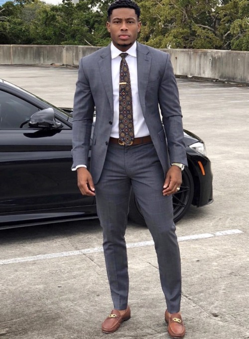xemsays:  xemsays:  xemsays:  xemsays:  xemsays:  sexy nigerian attorney, CAESAR CHUKWUMAthis young, intelligent stud is practicing law in the very controversial area of broward county, florida. his popularity has grown tremendously over the past year