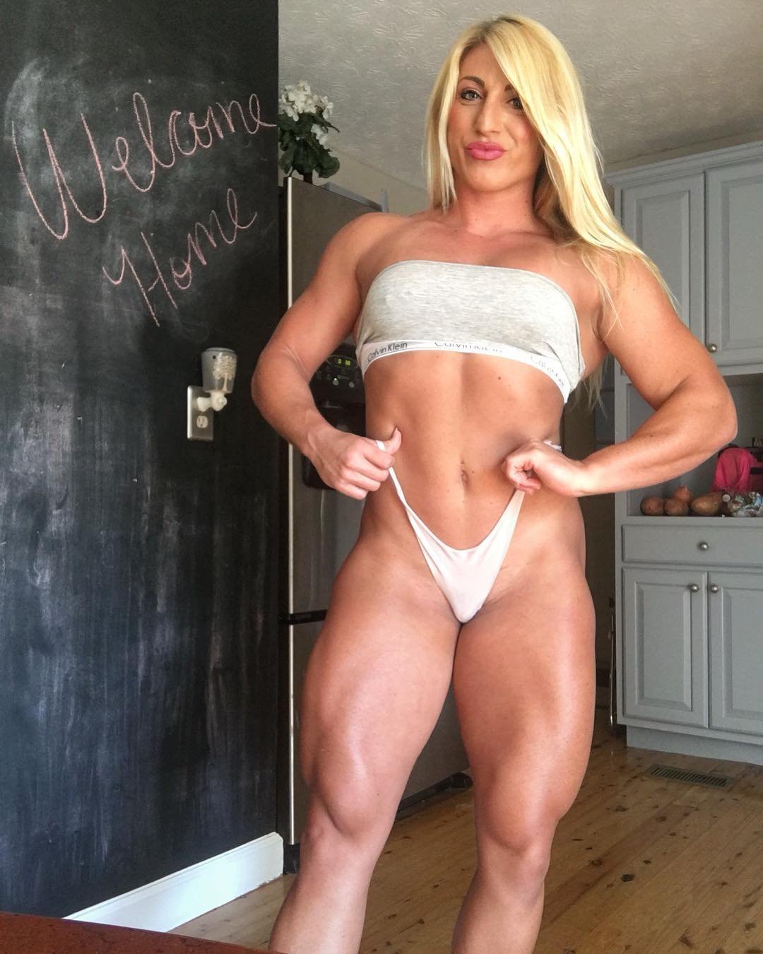 Bimbos&Bodybuilders