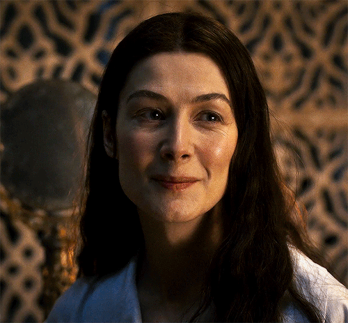 9314:rosamund pike as moiraine in the wheel of time, S01E06