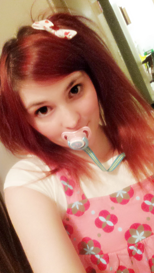 ihatepinkypie:Sneak peeks of whats I’m wearing to see Daddy tomorrow! I wanted