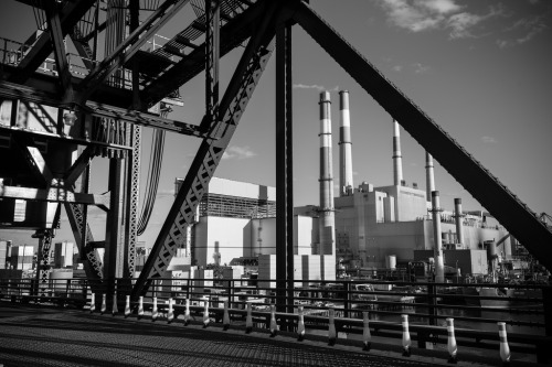 Bridge Studies: Roosevelt Island Bridge Over the East River, NYCurban dreamscapes photography 